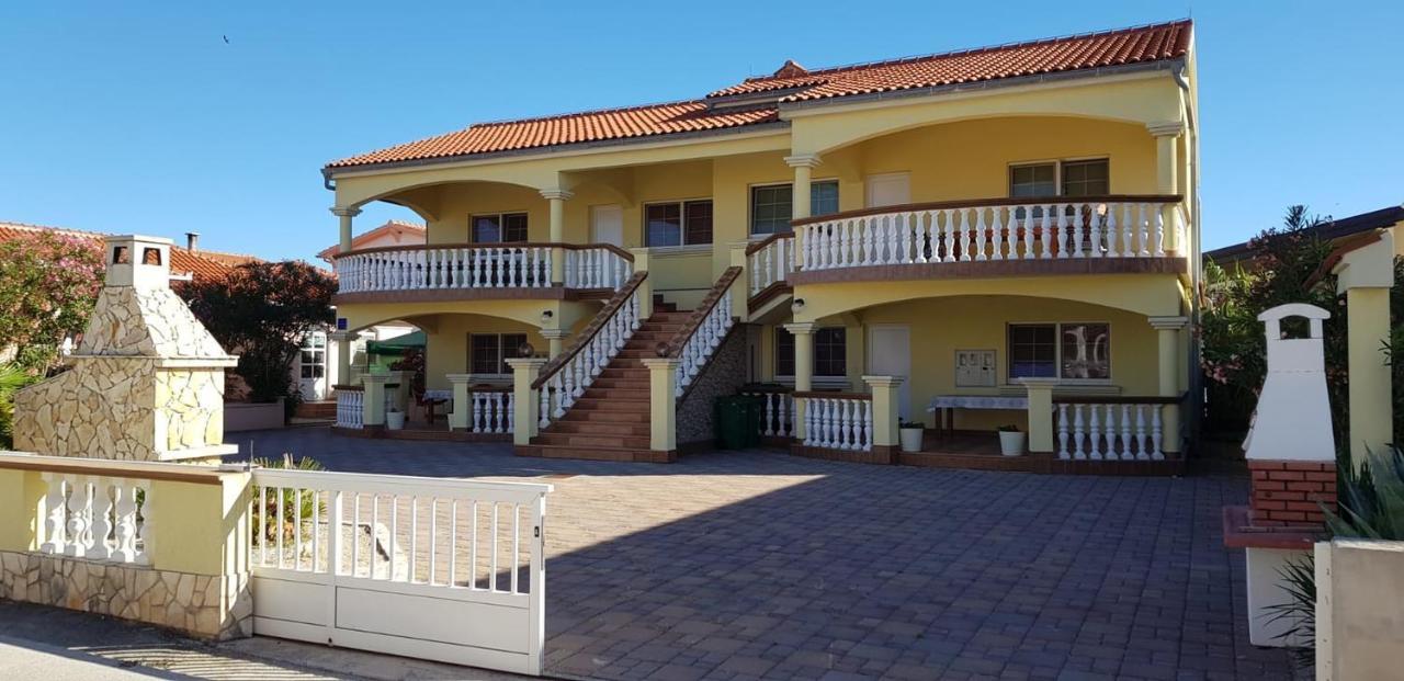 Apartments With A Parking Space Vir - 18407 외부 사진